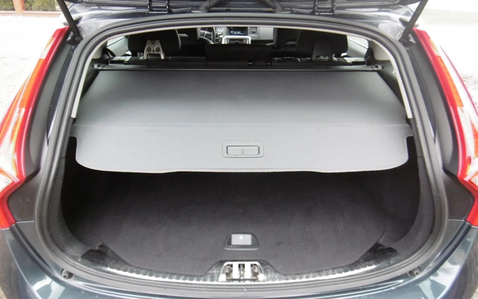 Volvo V60 cena 38900 przebieg: 274213, rok produkcji 2015 z Nowe Warpno małe 781